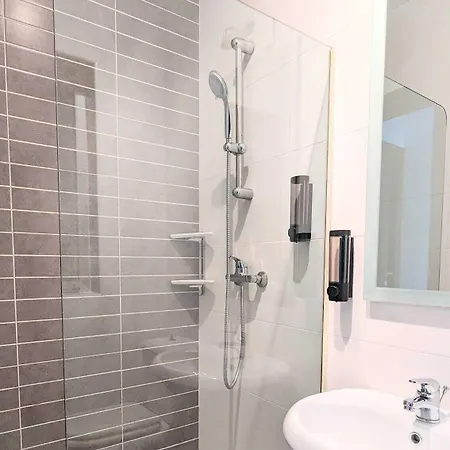 De La Croix 酒店 *