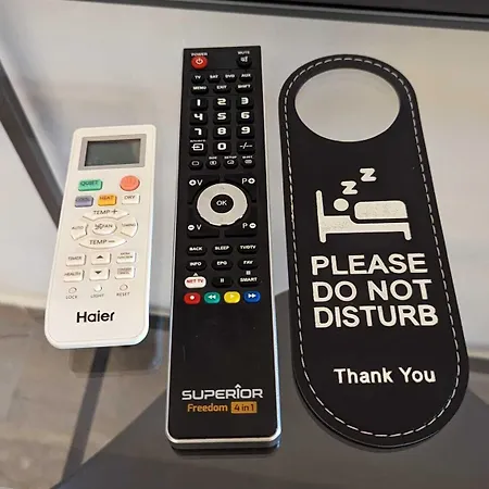 De La Croix * Saint Julian's