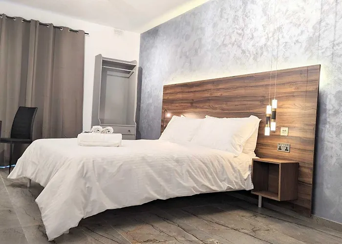 De La Croix * San Giuliano